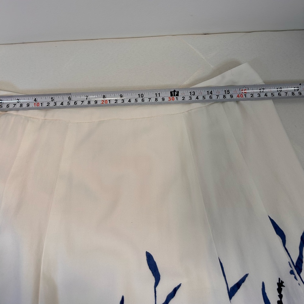 Coldwater Creek A-line midi skirt blue & white botanical print Women’s size 14 - Picture 3 of 8